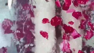 老哥探花约了个丰满身材少妇TP啪啪 上位骑乘大力猛操非常诱人