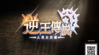 肥胖的年轻女孩喝得有点醉,开始脱衣服