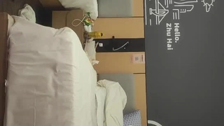 欧洲美女与动交Z0ZOZ沈阳小妞喜欢被虐，插到惨叫（找周边长期）