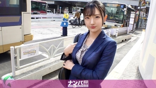 西安小哥网约大奶美女，把人家干得累瘫了～